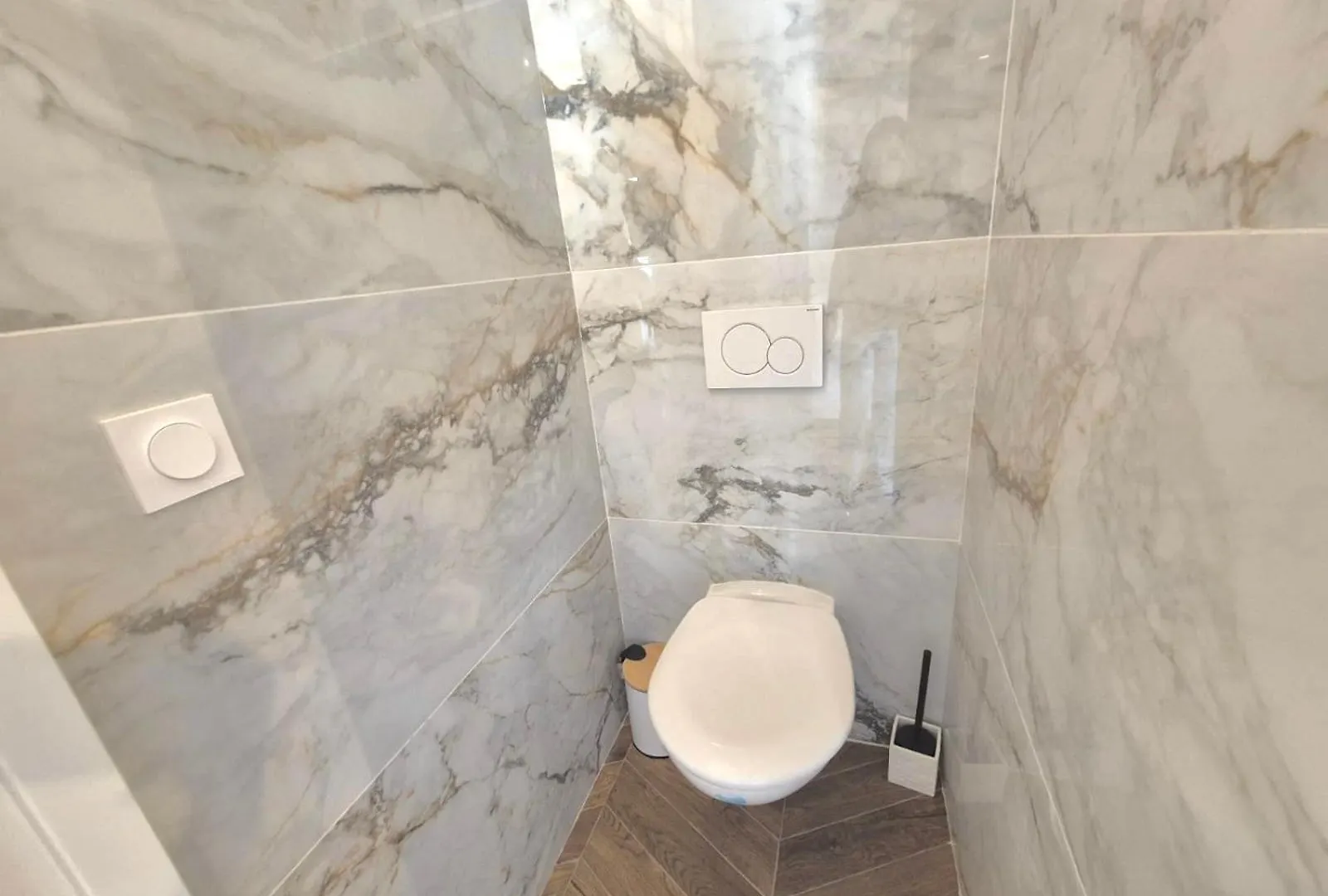 Luxury 3 Bed 2 Bath Flat Cannes Croisette