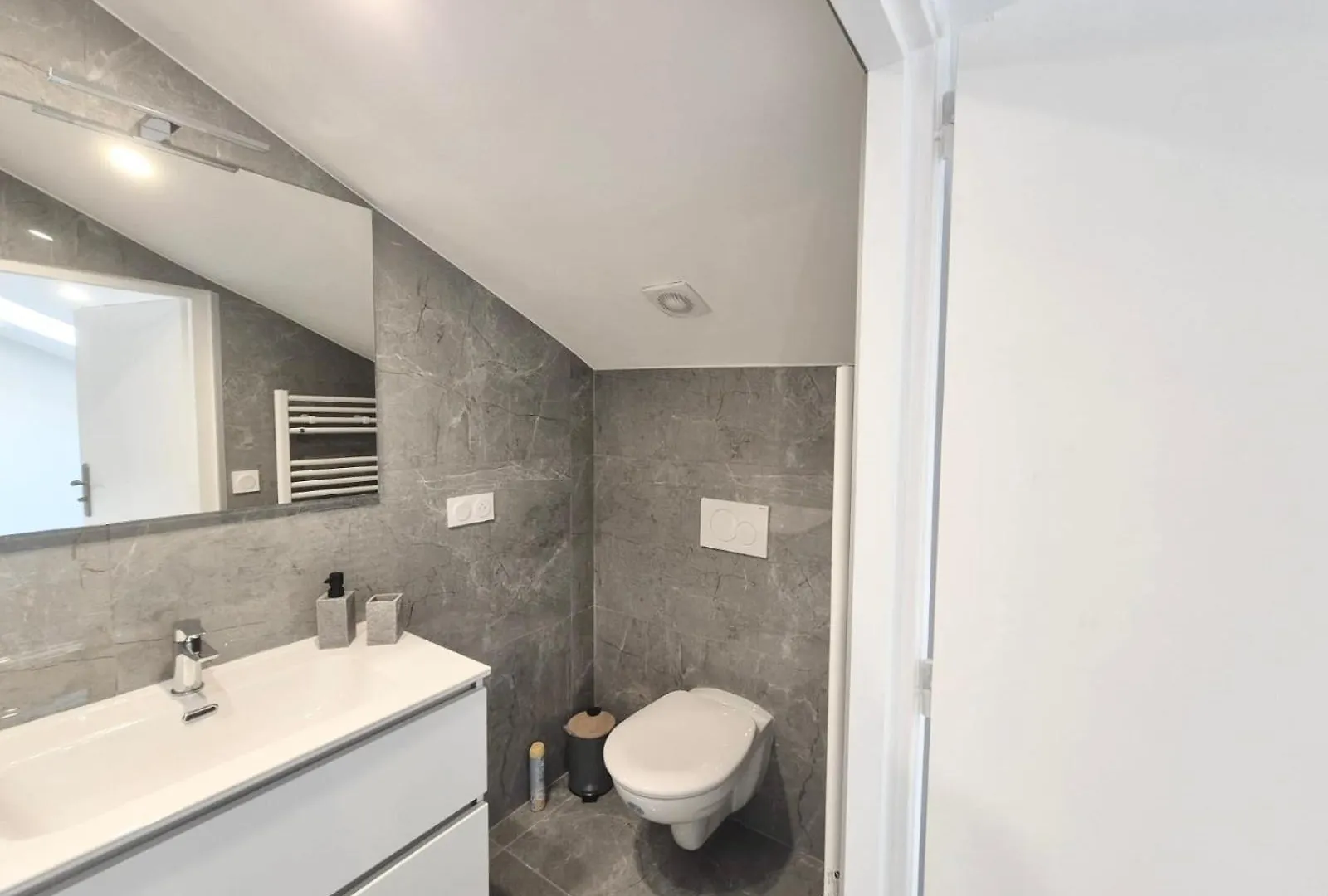 Luxury 3 Bed 2 Bath Flat Cannes Croisette Apartment