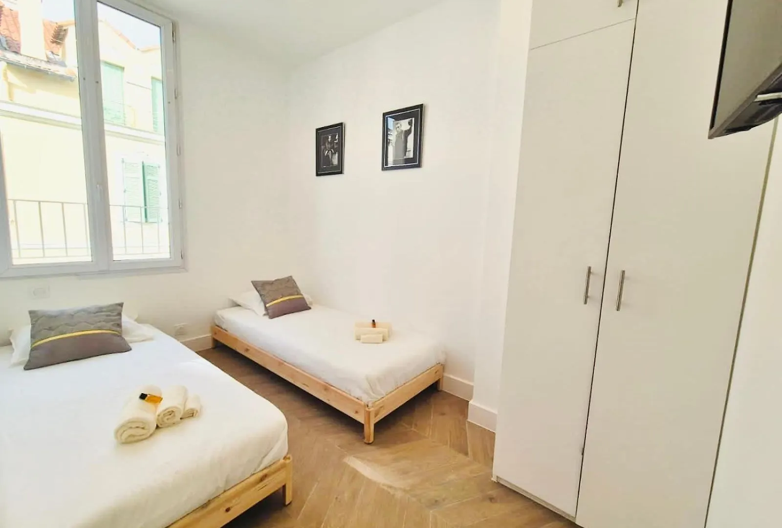 Luxury 3 Bed 2 Bath Flat Cannes Croisette 0*,  Francia